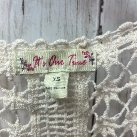 It's Our Time Ivory Crochet Vest with Fringe size XS - Picture 4 of 9